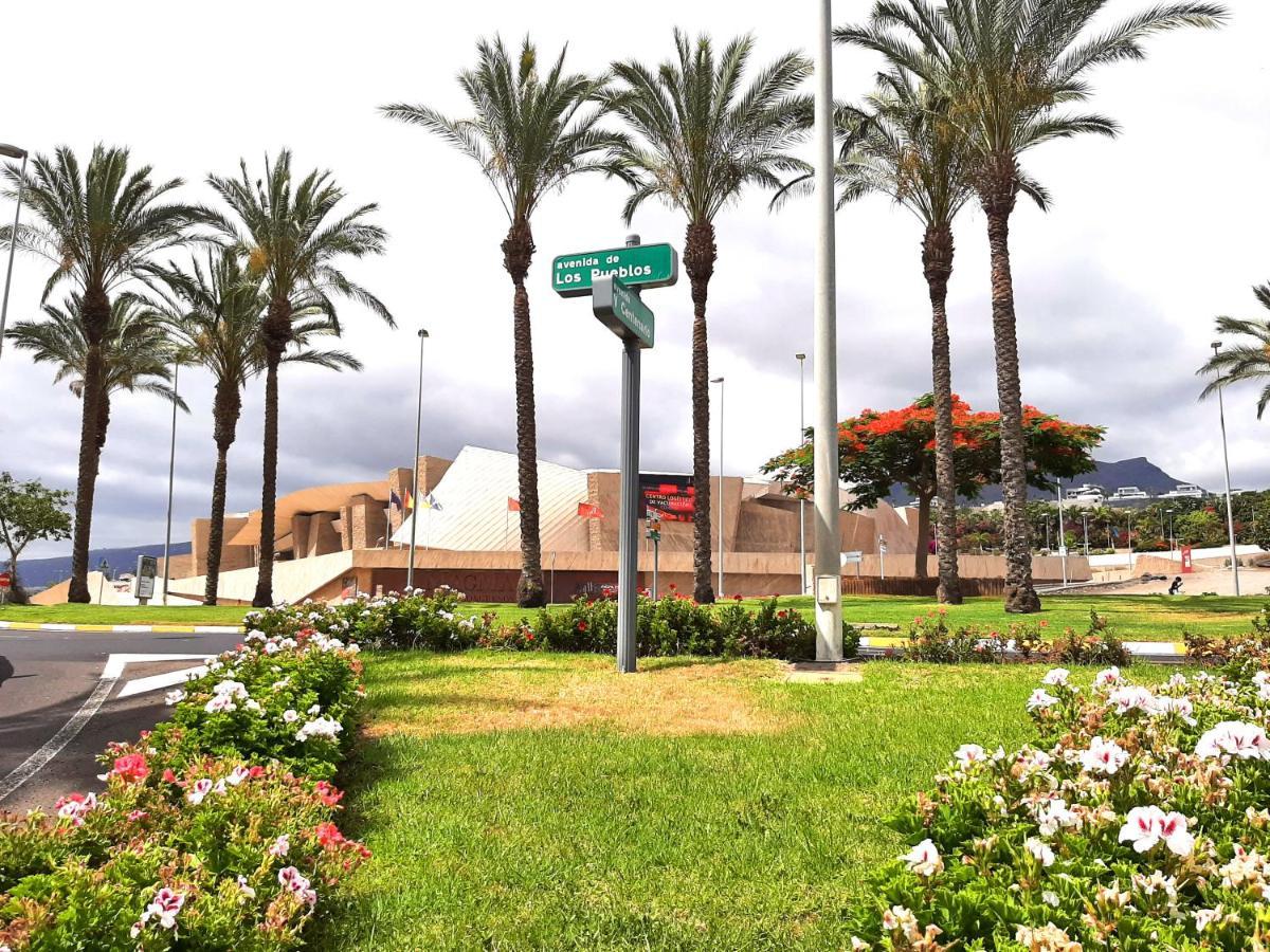 Perfectly Located Apartment With Pool Playa de las Americas  Luaran gambar