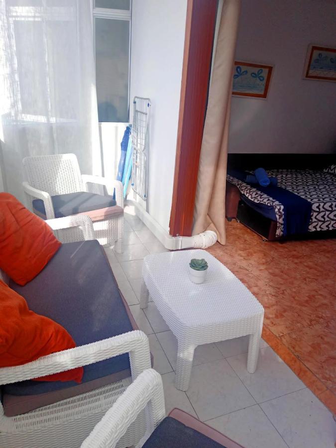 Perfectly Located Apartment With Pool Playa de las Americas  Luaran gambar
